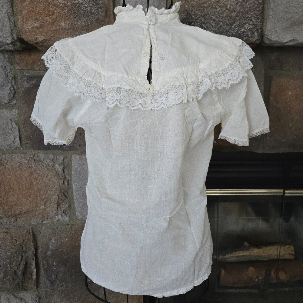 90's Antique Keyhole Blouse - Picture 7 of 16